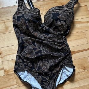 La Blanca Black and Brown Floral One Piece Swimsuit NEW